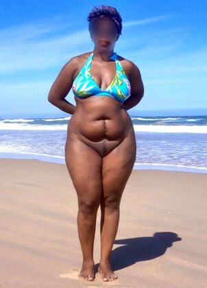 dark-hued femmes bare beach