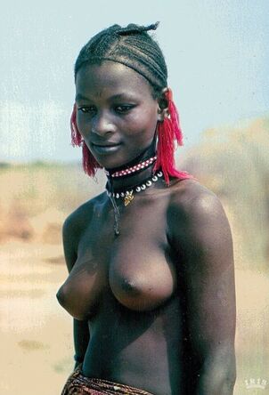 nude african girl